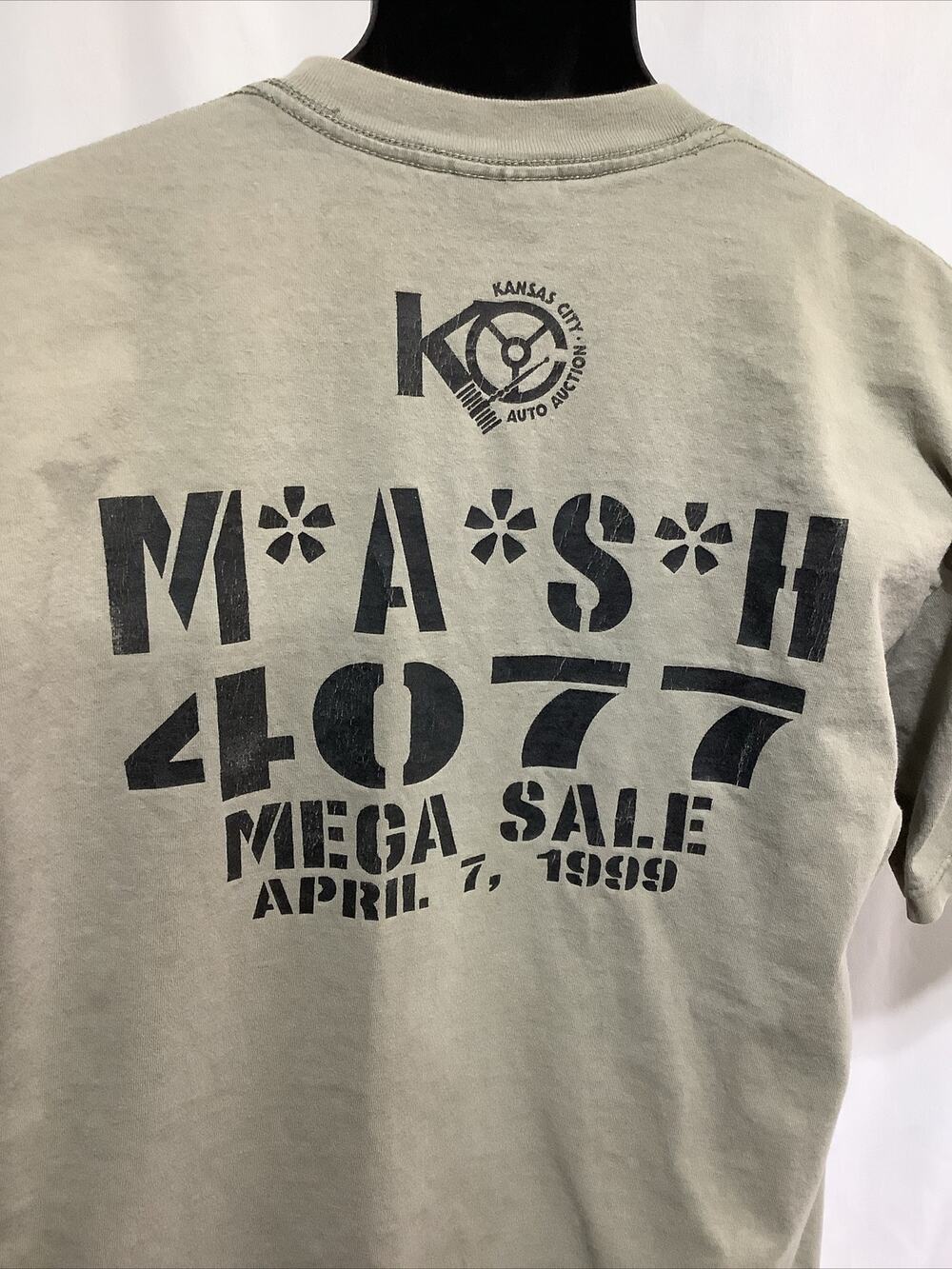 Kansas City Auto Auction MASH 4077th Mega Sale T-Shirt XL 1999